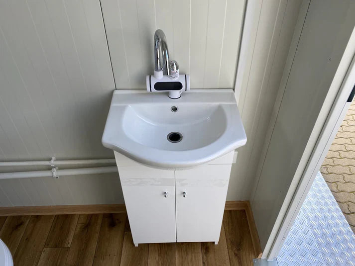 WC Cabina Doble 3×2 metros con tanque de aguas residuales